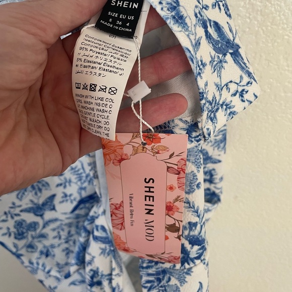 SHEIN Blue and White Floral Patterned Dress - Picture 2 of 7